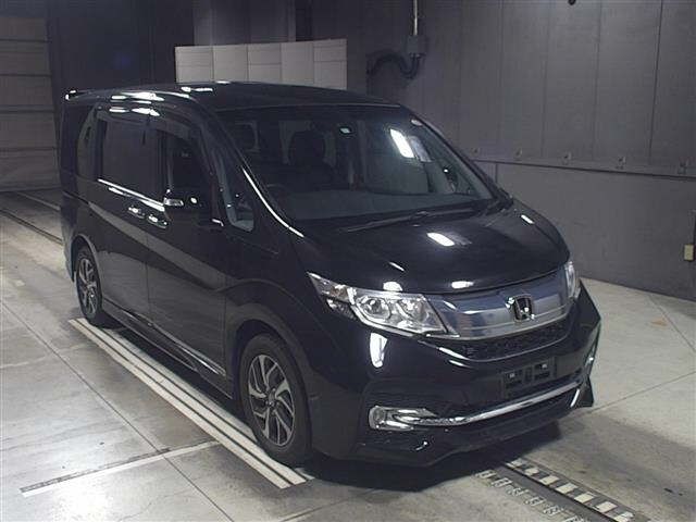 7035 HONDA STEP WAGON RP3 2016 г. (JU Gifu)